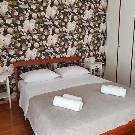 Apartment Tina Сплит Екстериор снимка