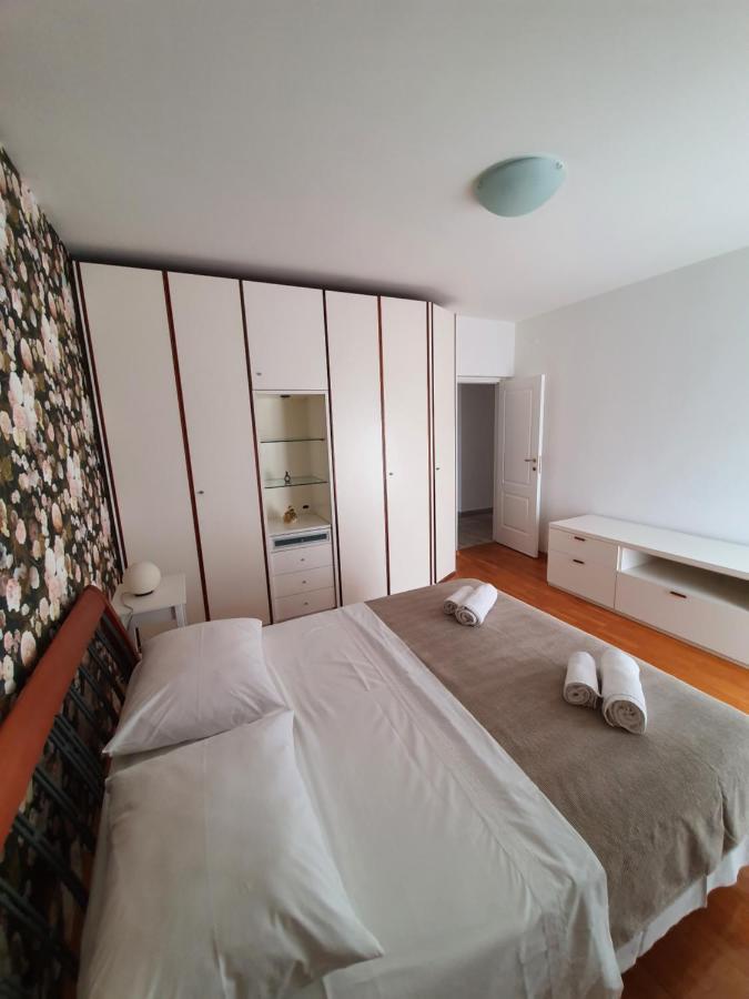 Apartment Tina Сплит Екстериор снимка