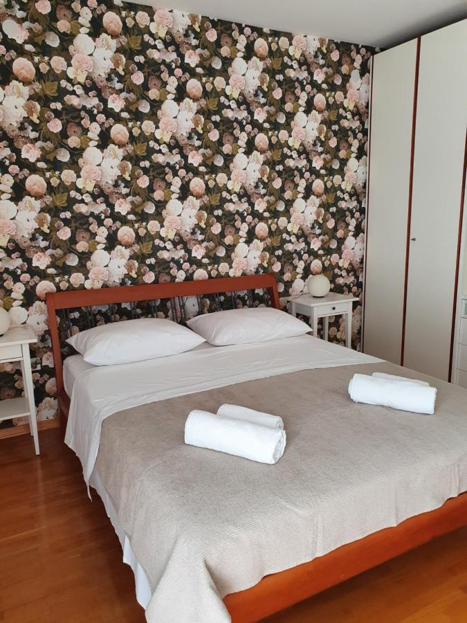 Apartment Tina Сплит Екстериор снимка